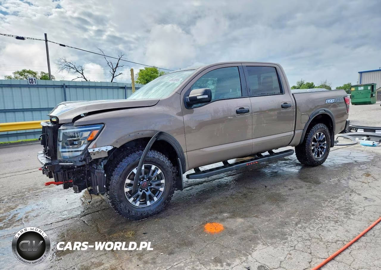 2023 Nissan Titan Pro-4X – zdjęcie 1 z 13