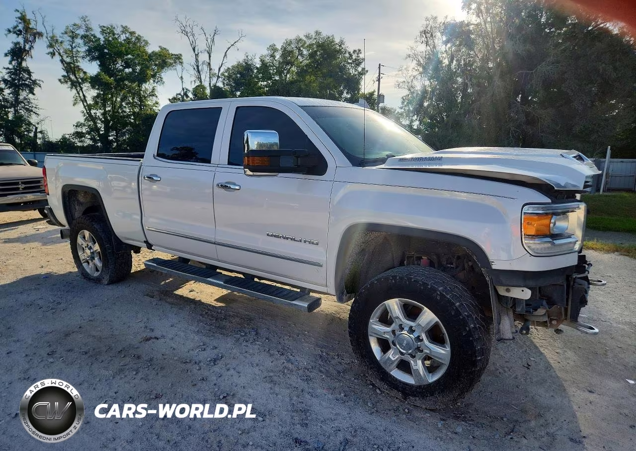 2019 GMC Sierra K2500 Denali VIN:1GT12SEY4KF137547 - 4