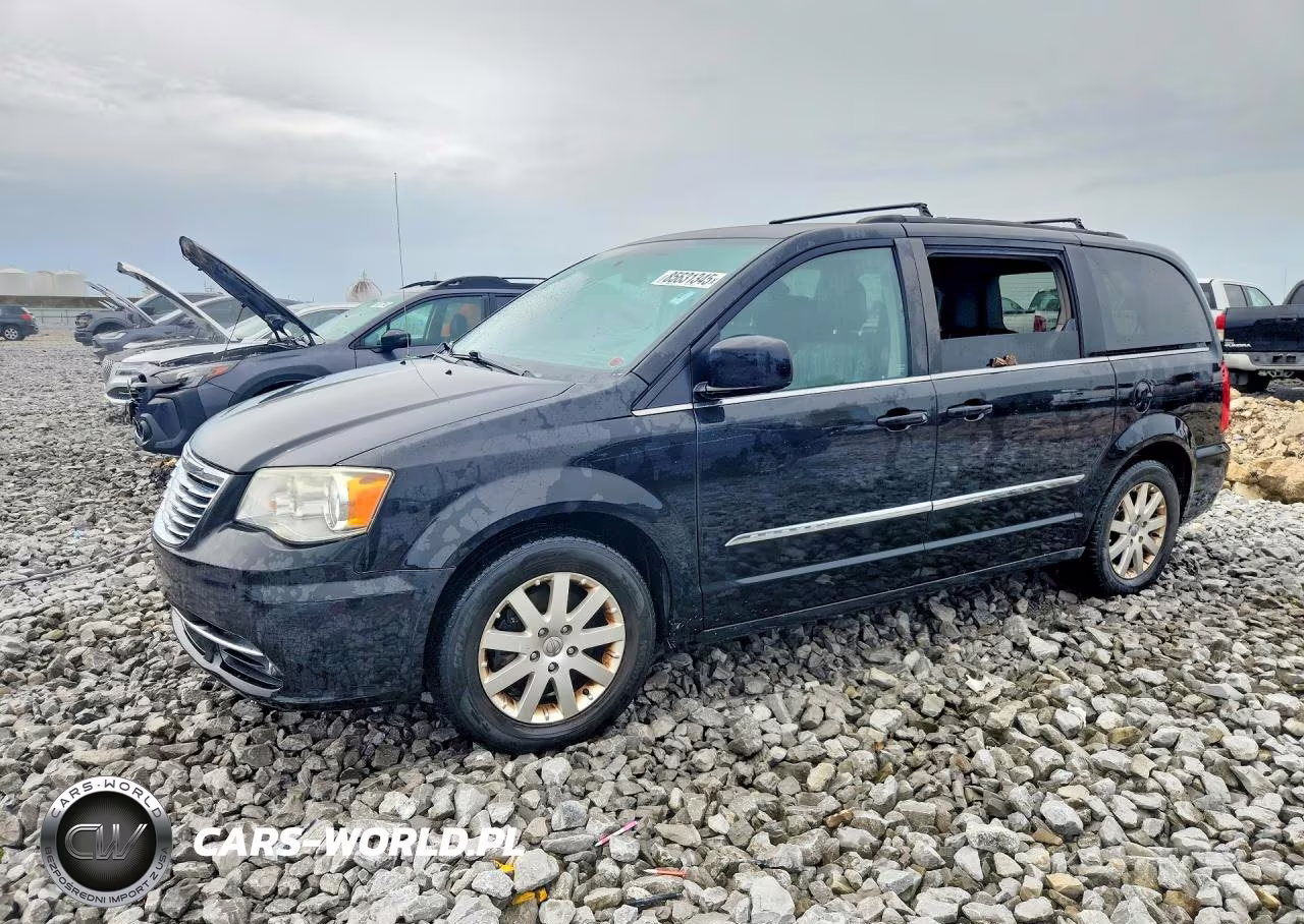2014 Chrysler Town & Country Touring – zdjęcie 1 z 13