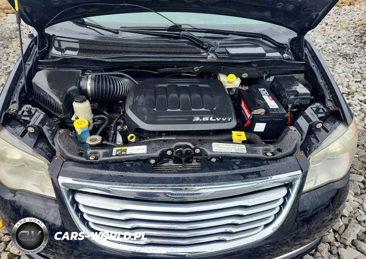 2014 Chrysler Town & Country Touring VIN:2C4RC1BG3ER111556 - 11
