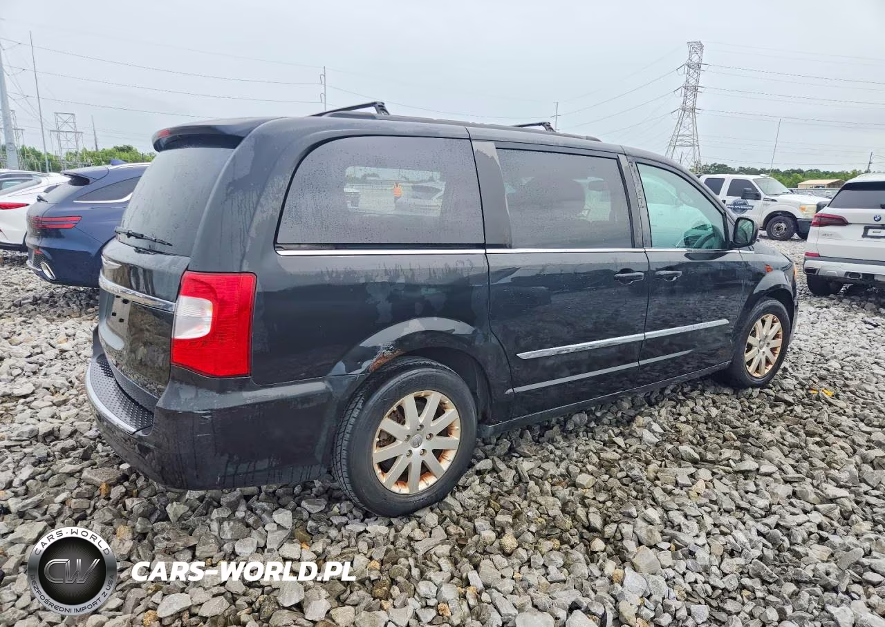 2014 Chrysler Town & Country Touring VIN:2C4RC1BG3ER111556 - 3