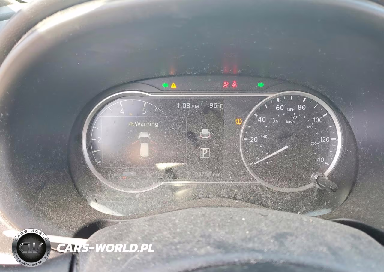2019 Nissan Kicks VIN:3N1CP5CU4KL496076 - 9