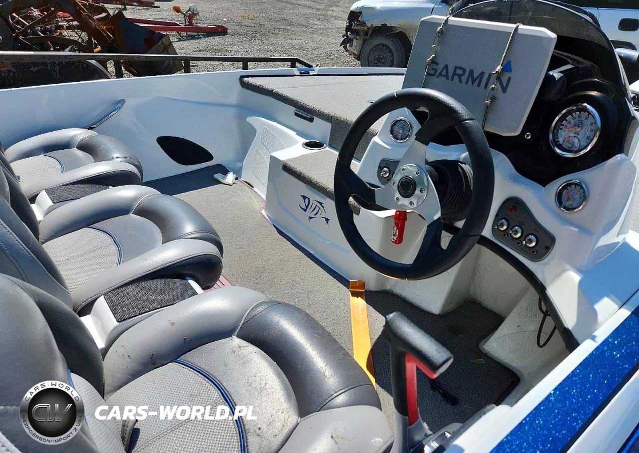 2015 Nitro Boat VIN:BUJ50369F415 - 5