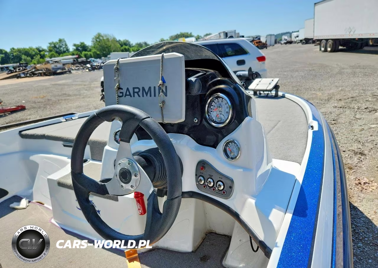 2015 Nitro Boat VIN:BUJ50369F415 - 8
