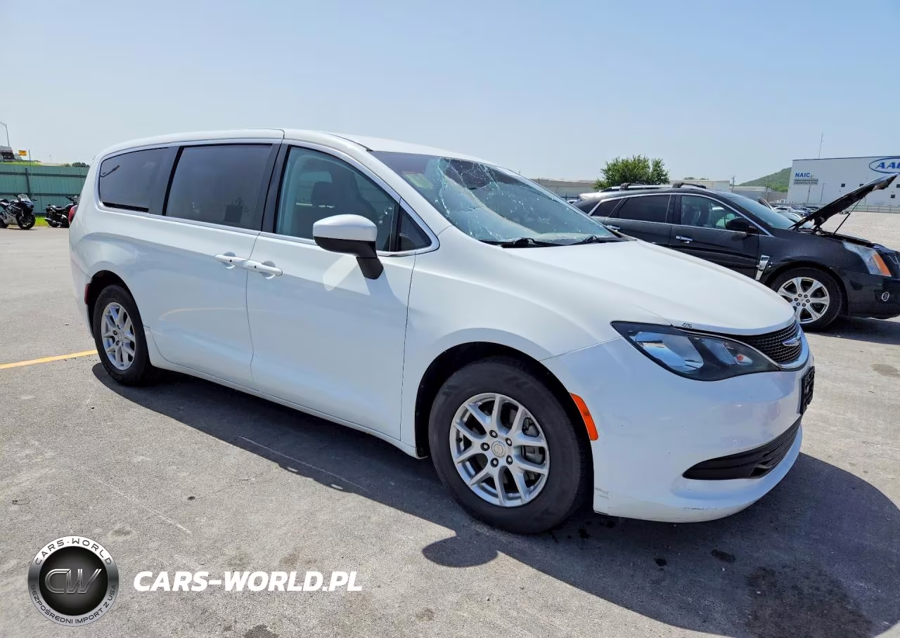 2017 Chrysler Pacifica Touring VIN:2C4RC1DG2HR722924 - 4