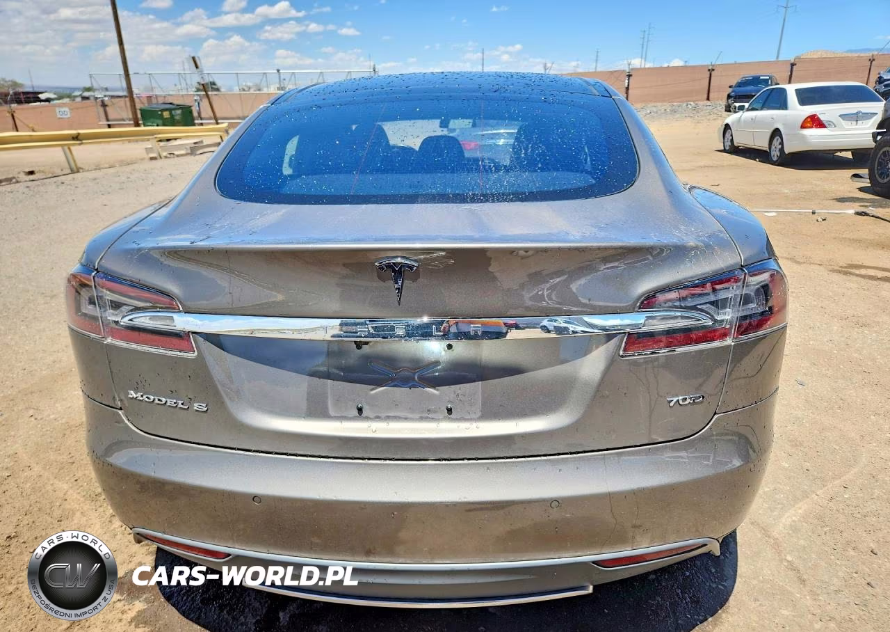 2015 Tesla Model S 70D VIN:5YJSA1S28FF091930 - 6