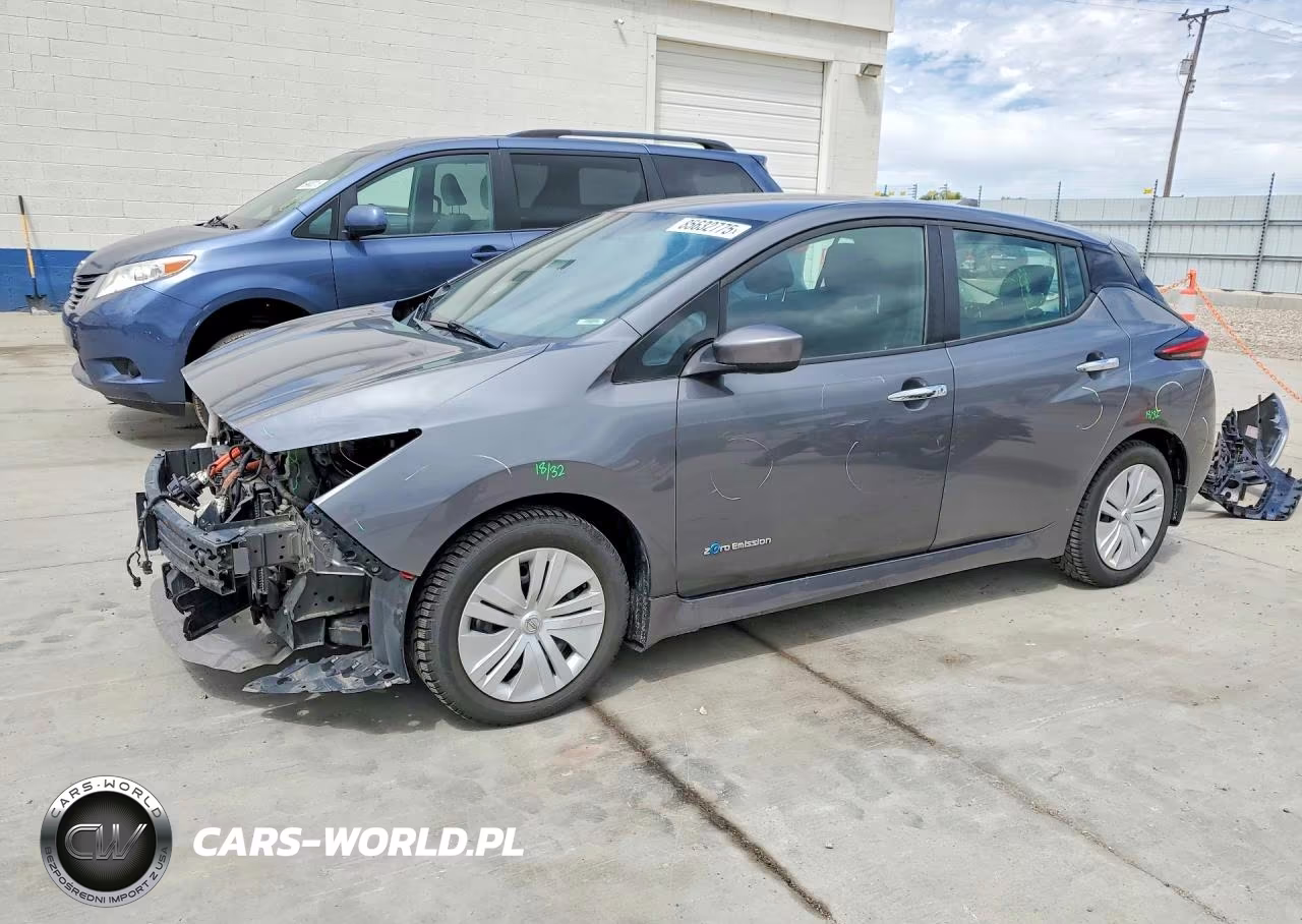 2018 Nissan Leaf S