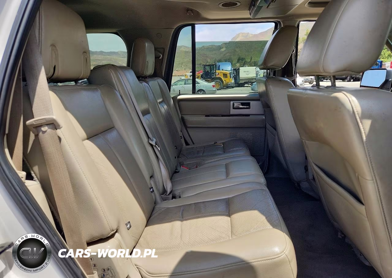 2010 Ford Expedition Limited VIN:1FMJU2A55AEB56856 - 11