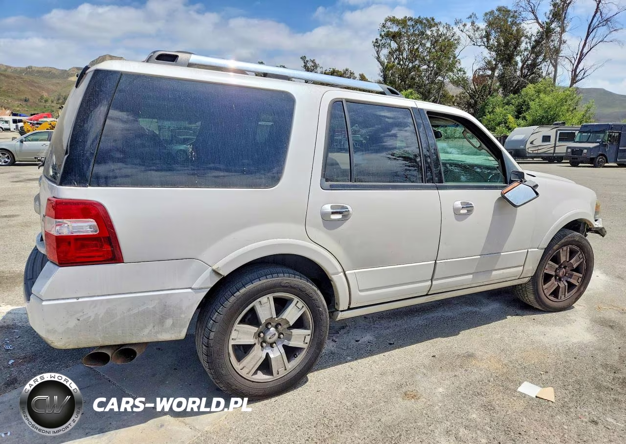 2010 Ford Expedition Limited VIN:1FMJU2A55AEB56856 - 3