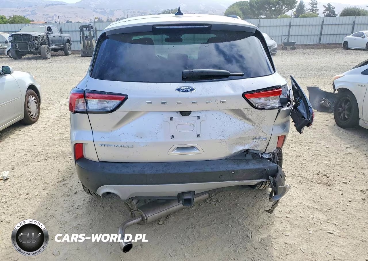 2020 Ford Escape Titanium VIN:1FMCU9J94LUA14995 - 6