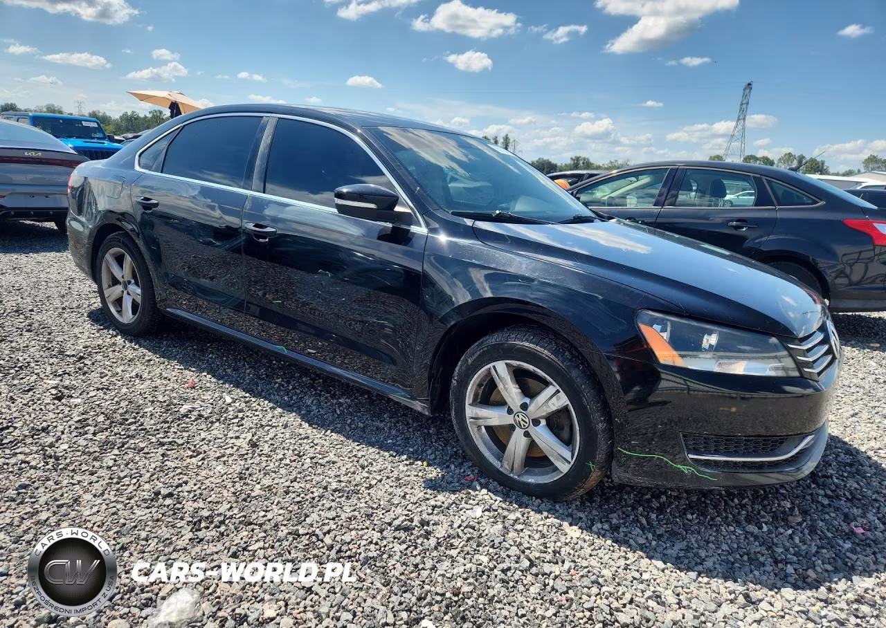 2013 Volkswagen Passat Se VIN:1VWBP7A3XDC053375 - 4