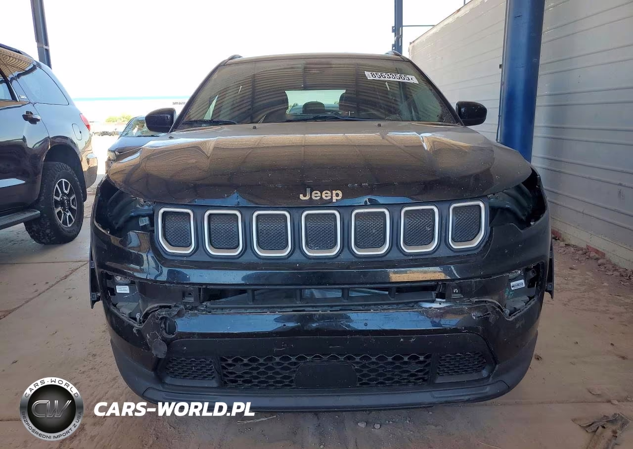 2022 Jeep Compass Latitude Lux VIN:3C4NJDFB0NT144239 - 5