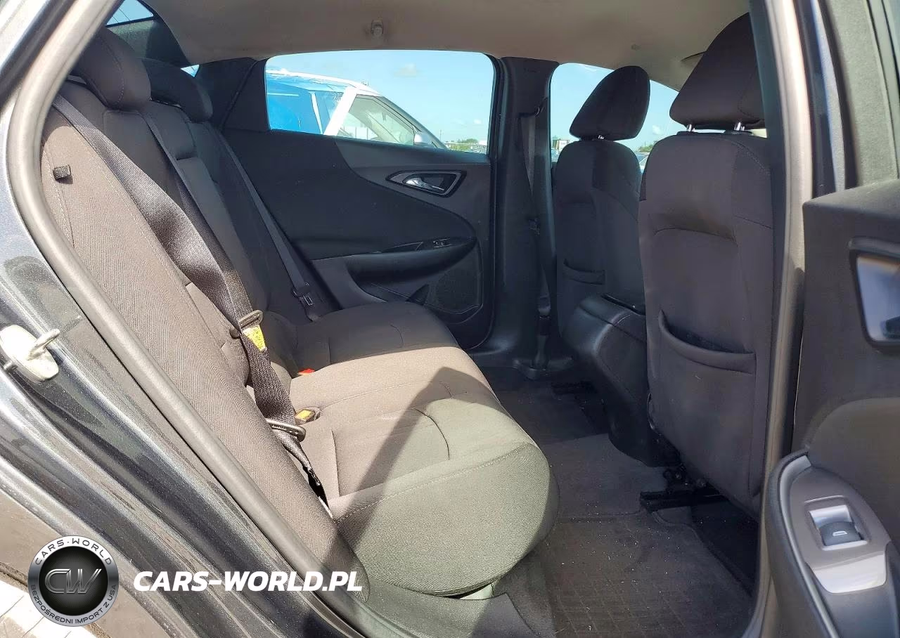 2018 Chevrolet Malibu Ls VIN:1G1ZB5ST7JF194653 - 10