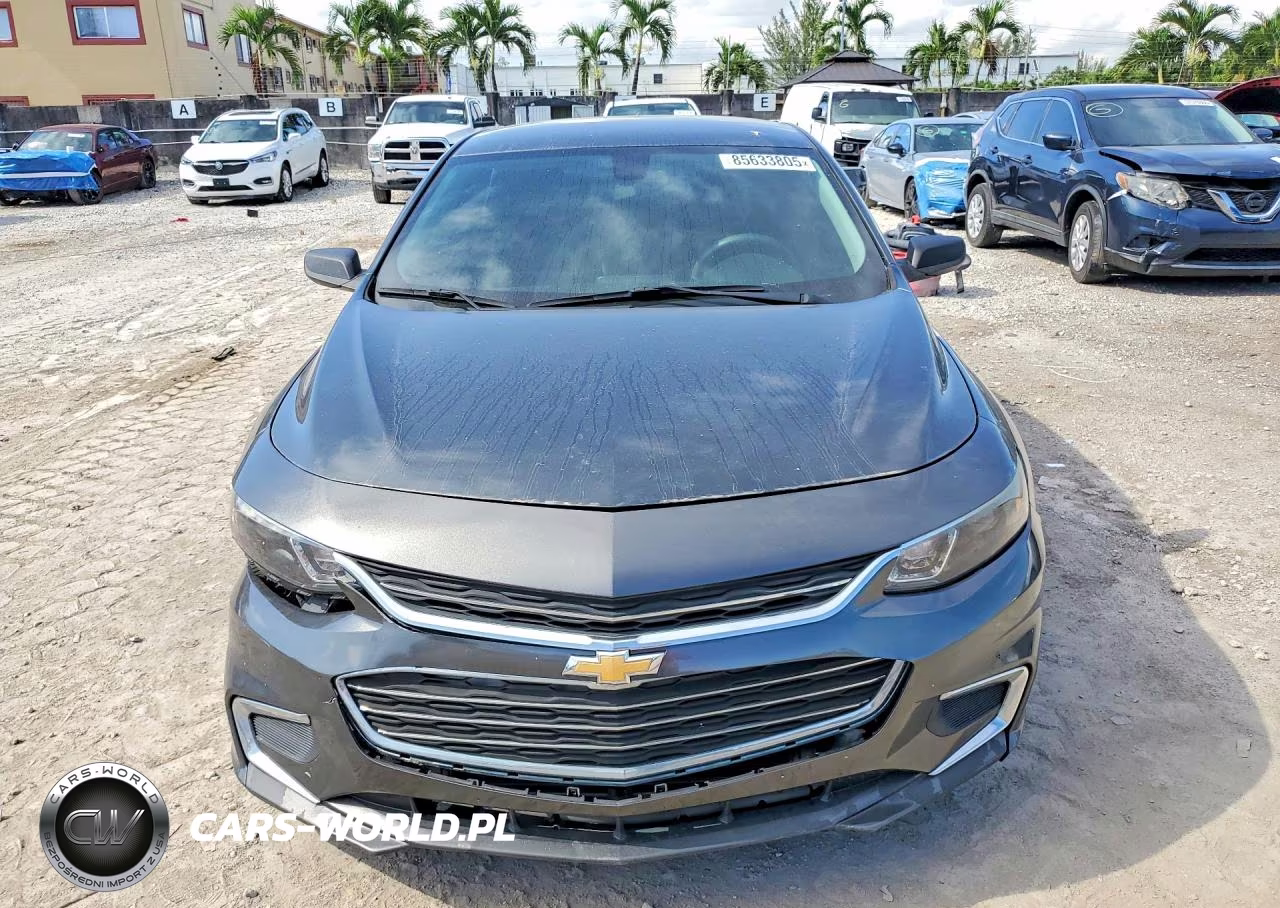2018 Chevrolet Malibu Ls VIN:1G1ZB5ST7JF194653 - 5