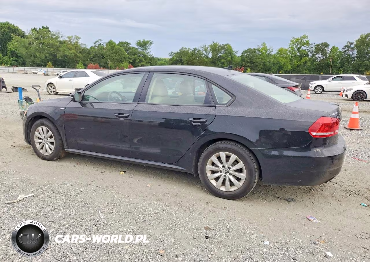 2015 Volkswagen Passat S VIN:1VWAS7A36FC060899 - 2