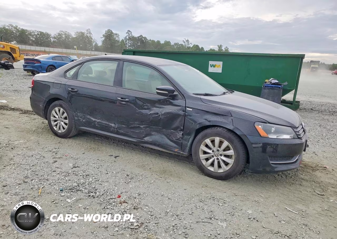 2015 Volkswagen Passat S VIN:1VWAS7A36FC060899 - 4