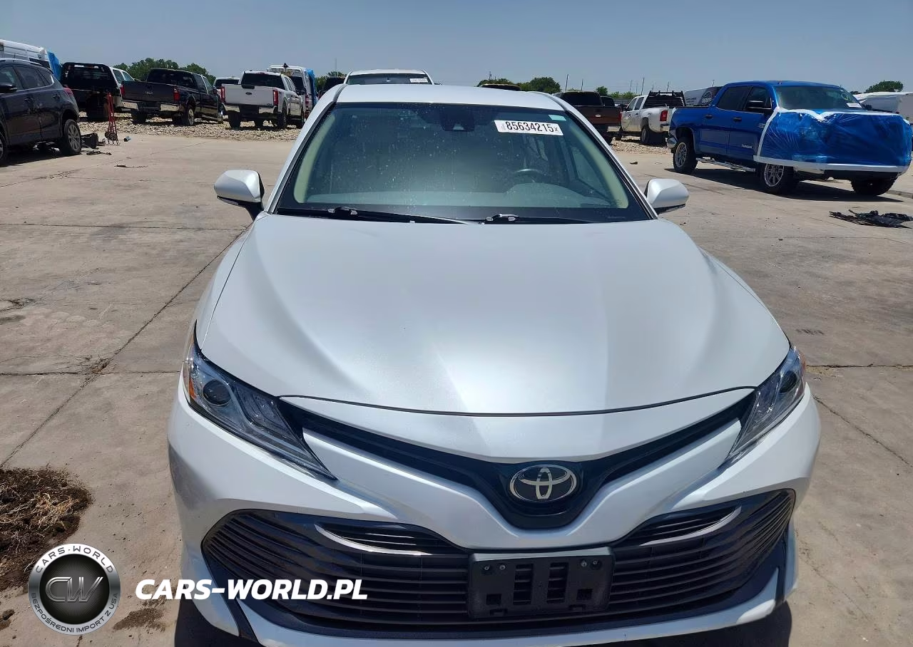 2019 Toyota Camry Xle VIN:4T1B11HK8KU747614 - 5