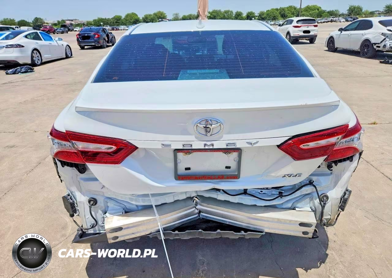 2019 Toyota Camry Xle VIN:4T1B11HK8KU747614 - 6