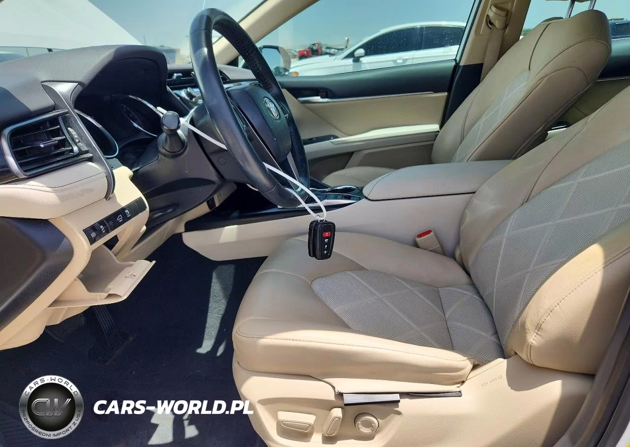 2019 Toyota Camry Xle VIN:4T1B11HK8KU747614 - 7