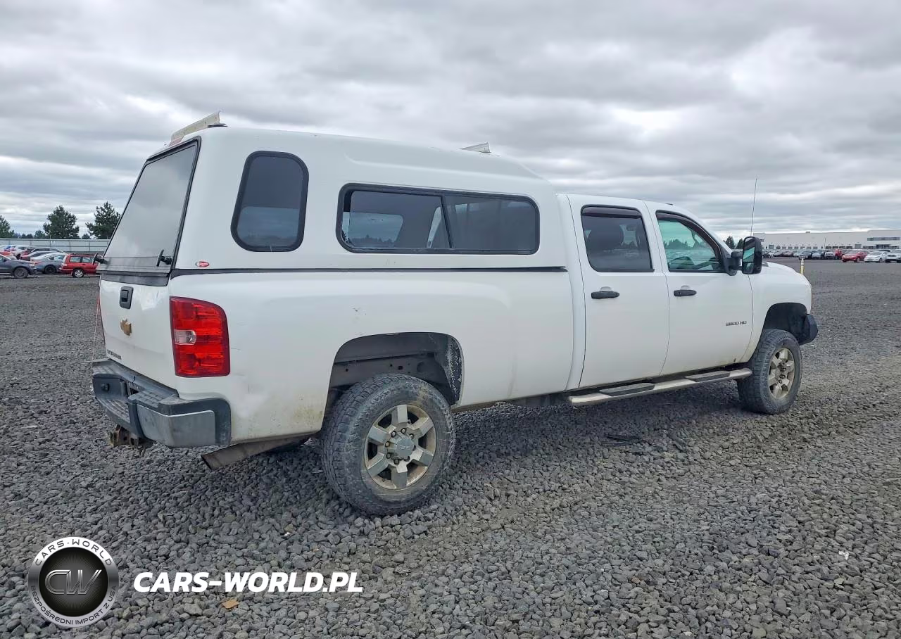 2014 Chevrolet Silverado K2500 Heavy Duty VIN:1GC1KVCG4EF179796 - 3