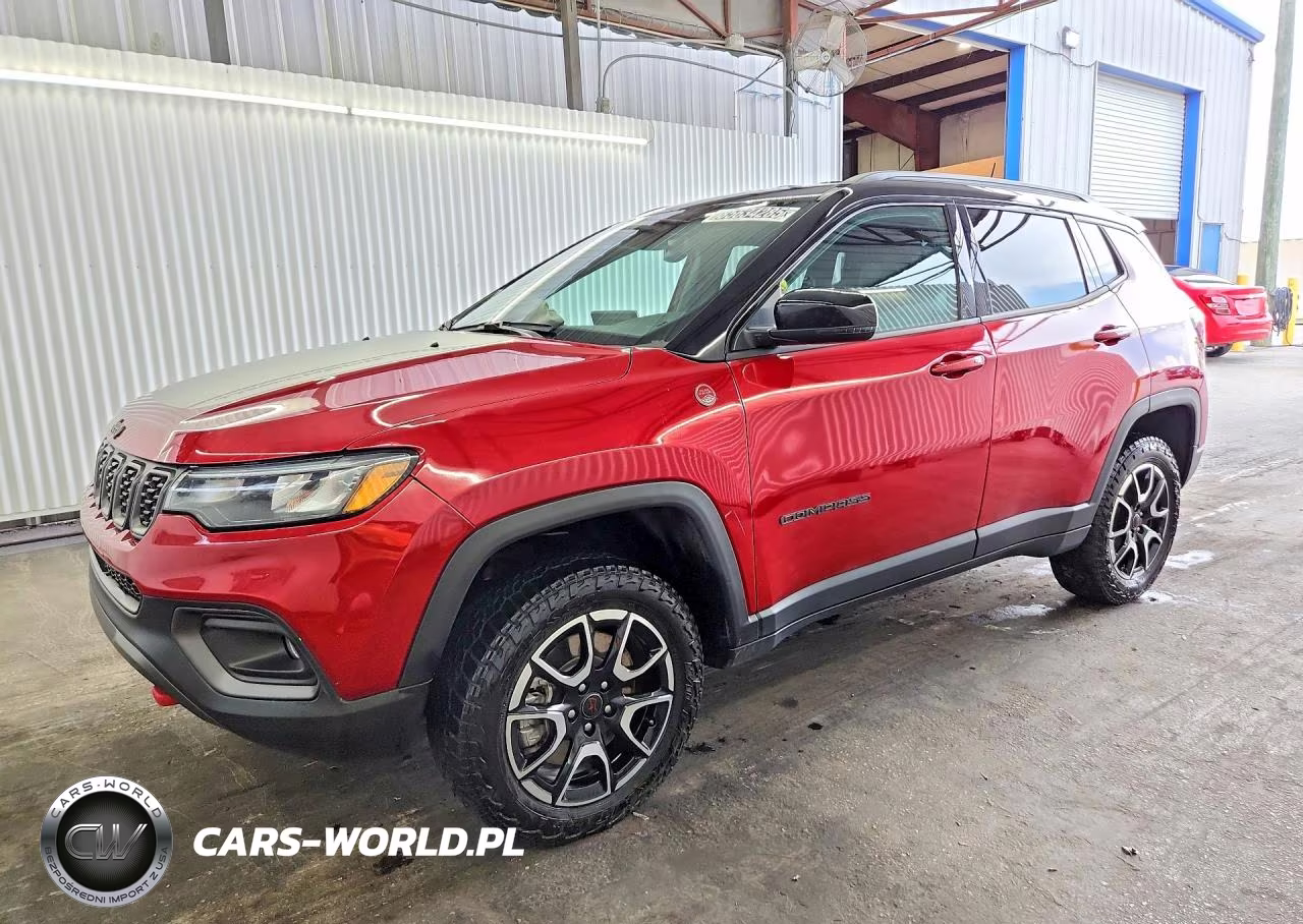2025 Jeep Compass Trailhawk – zdjęcie 1 z 13