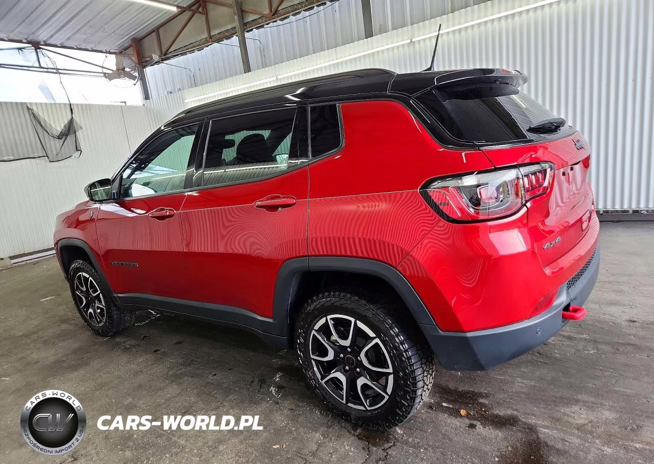 2025 Jeep Compass Trailhawk VIN:3C4NJDDN2ST532646 - 2