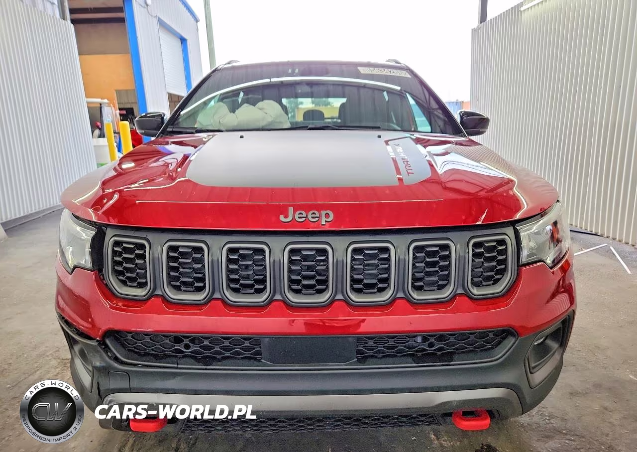 2025 Jeep Compass Trailhawk VIN:3C4NJDDN2ST532646 - 5