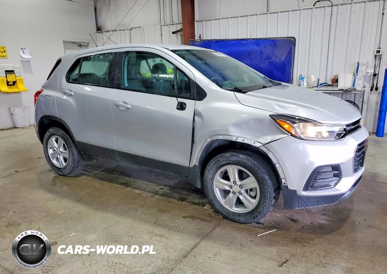 2017 Chevrolet Trax Ls VIN:3GNCJNSB6HL275349 - 4