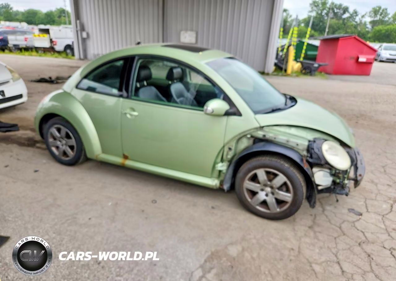 2006 Volkswagen New Beetle 2.5L Option Package 1 VIN:3VWRG31C66M418997 - 4