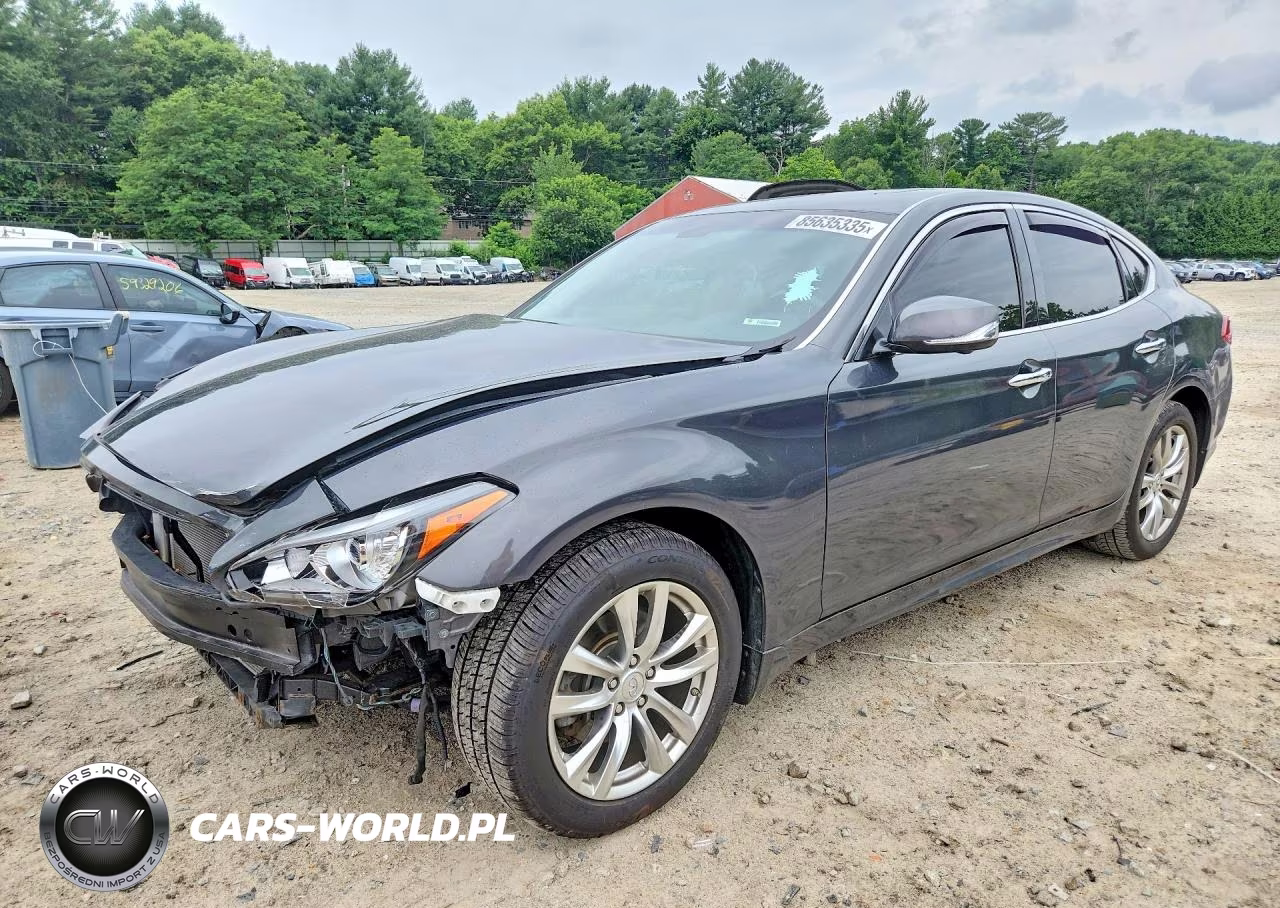 2015 Infiniti Q70 3.7 – zdjęcie 1 z 13