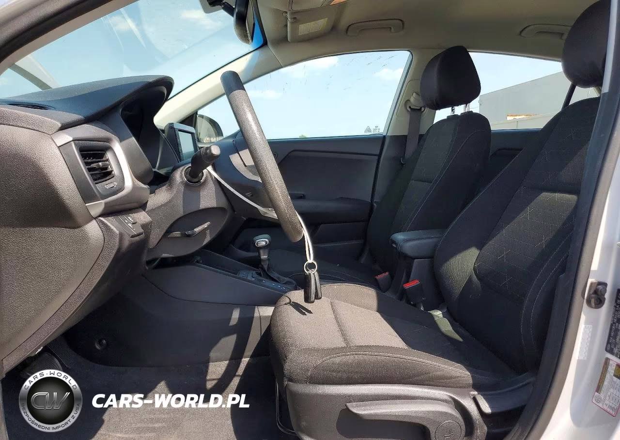 2019 Kia Rio S VIN:3KPA25AB5KE208543 - 7