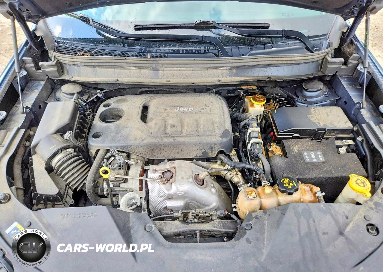 2020 Jeep Cherokee Latitude Plus VIN:1C4PJMLN6LD536622 - 12