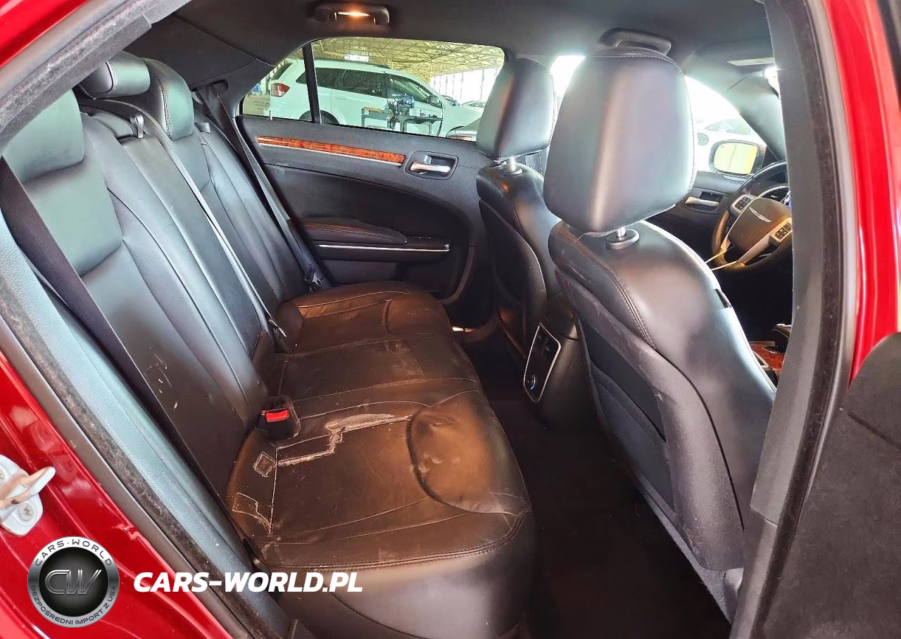 2014 Chrysler 300 VIN:2C3CCAAG4EH263024 - 10