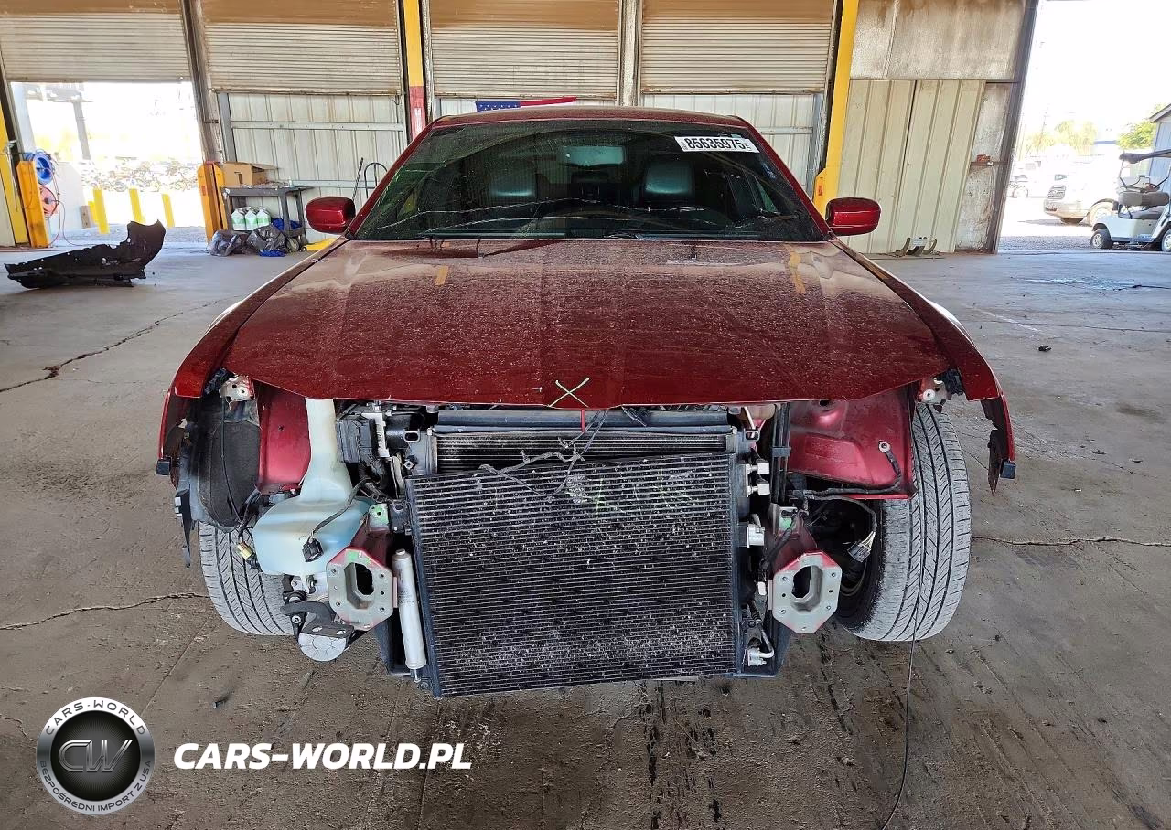 2014 Chrysler 300 VIN:2C3CCAAG4EH263024 - 5