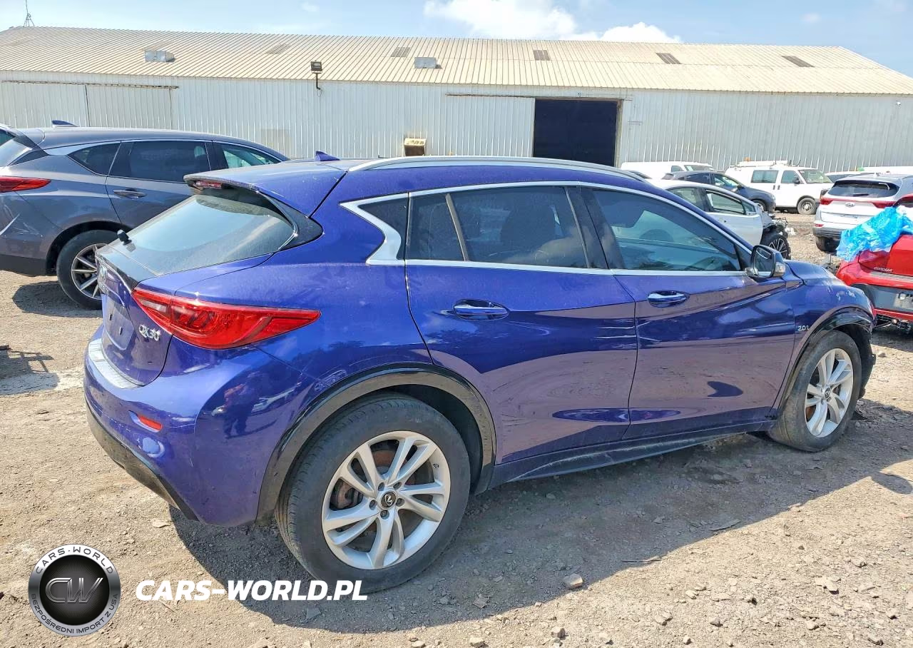 2018 Infiniti Qx30 Premium VIN:SJKCH5CP1JA056713 - 3