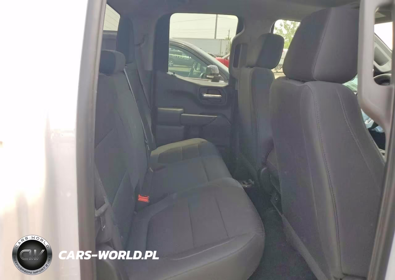 2019 Chevrolet Silverado K1500 Custom VIN:1GCRYBEH3KZ251264 - 10