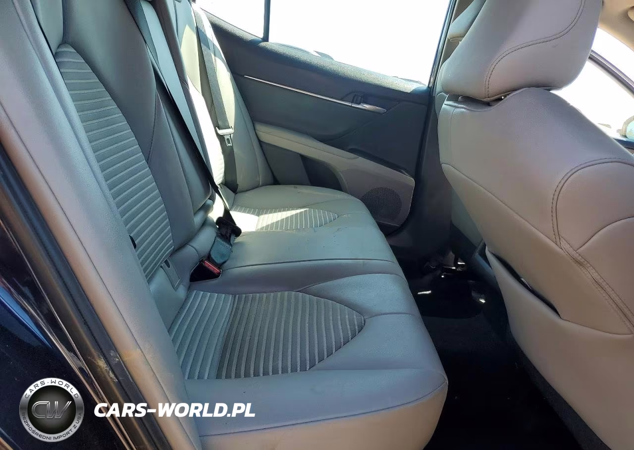 2021 Toyota Camry Se VIN:4T1G11AK0MU403925 - 10