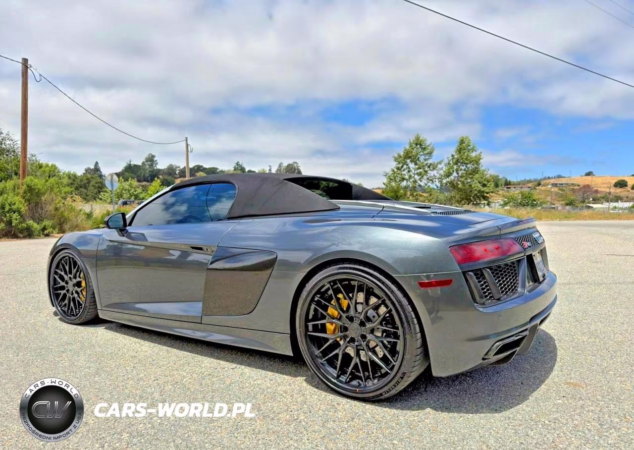 2017 Audi R8 Spyder VIN:WUAVACFX5H7903940 - 3