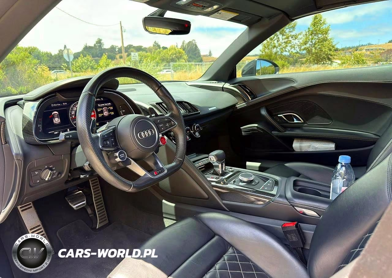 2017 Audi R8 Spyder VIN:WUAVACFX5H7903940 - 9