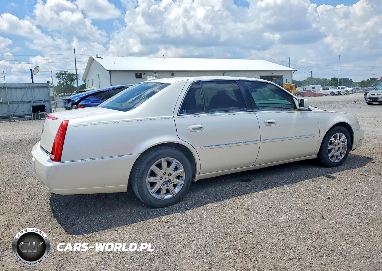 2011 Cadillac Dts Premium Collection VIN:1G6KH5E64BU103948 - 3