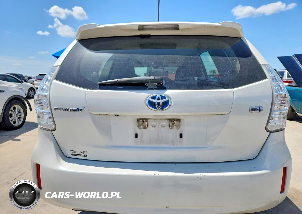 2013 Toyota Prius V Two VIN:JTDZN3EU5D3205338 - 6