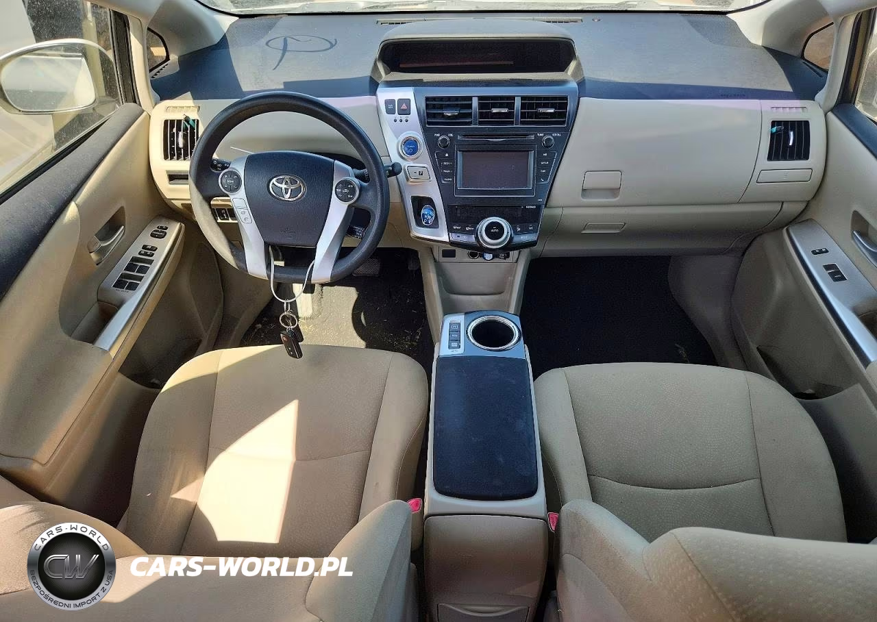 2013 Toyota Prius V Two VIN:JTDZN3EU5D3205338 - 8