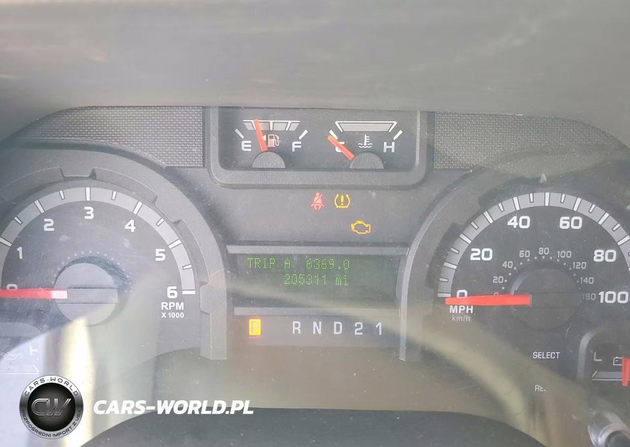 2014 Ford Econoline E250 Van VIN:1FTNE2EW1EDA33704 - 9