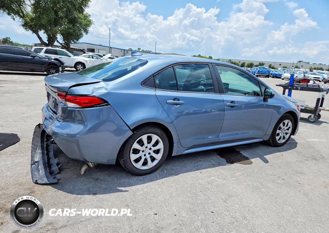 2022 Toyota Corolla Le VIN:5YFEPMAE0NP279627 - 3