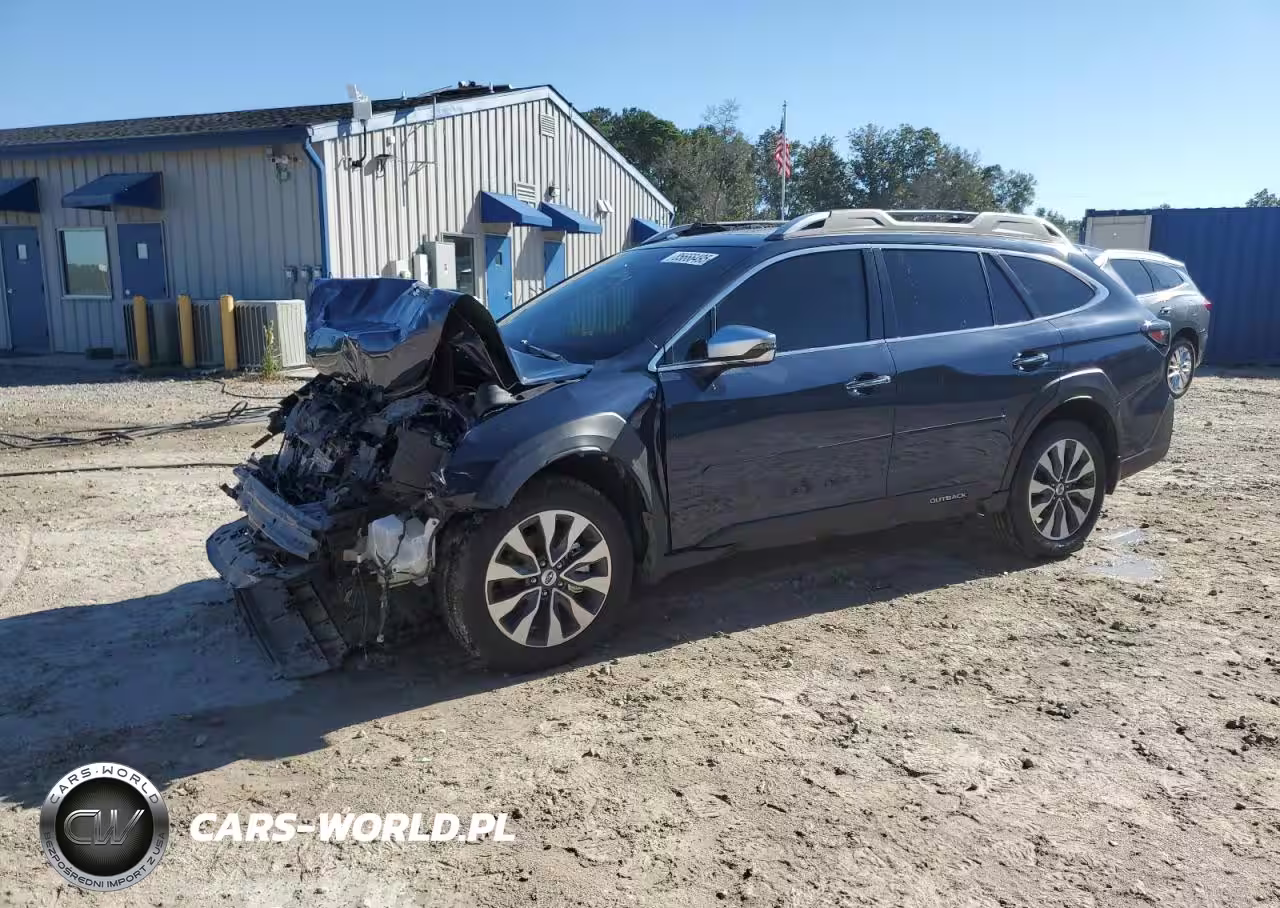 2025 Subaru Outback Touring