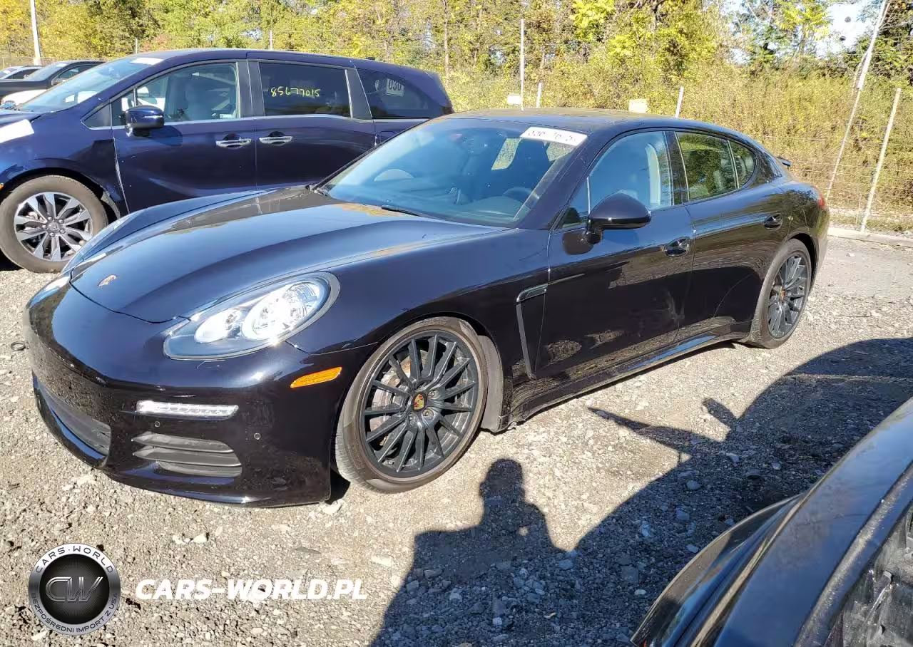 2016 Porsche Panamera 2