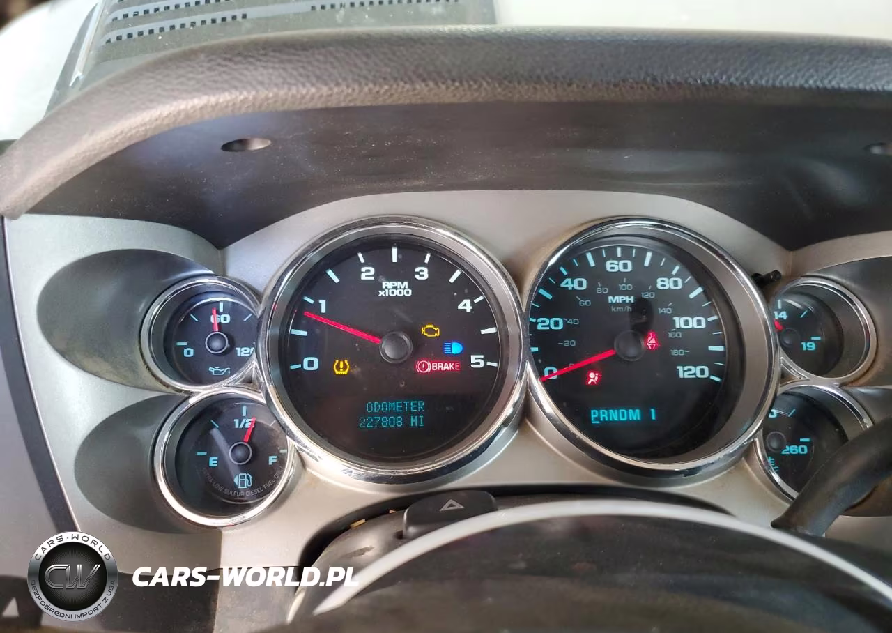2007 Chevrolet Silverado K2500 Heavy Duty VIN:1GCHK23657F511736 - 9