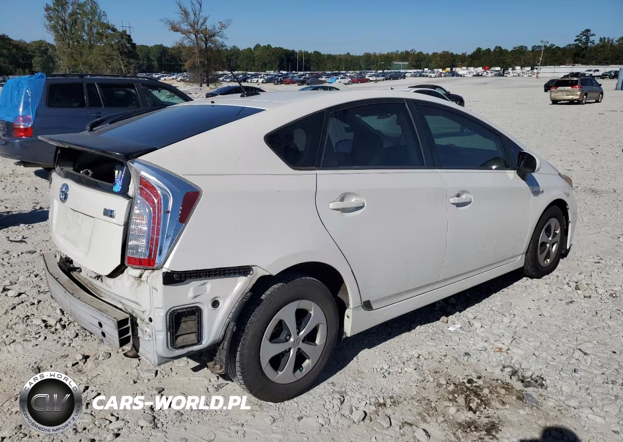 2013 Toyota Prius VIN:JTDKN3DU2D5538233 - 3