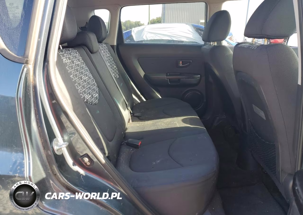 2011 Kia Soul + VIN:KNDJT2A24B7309360 - 11