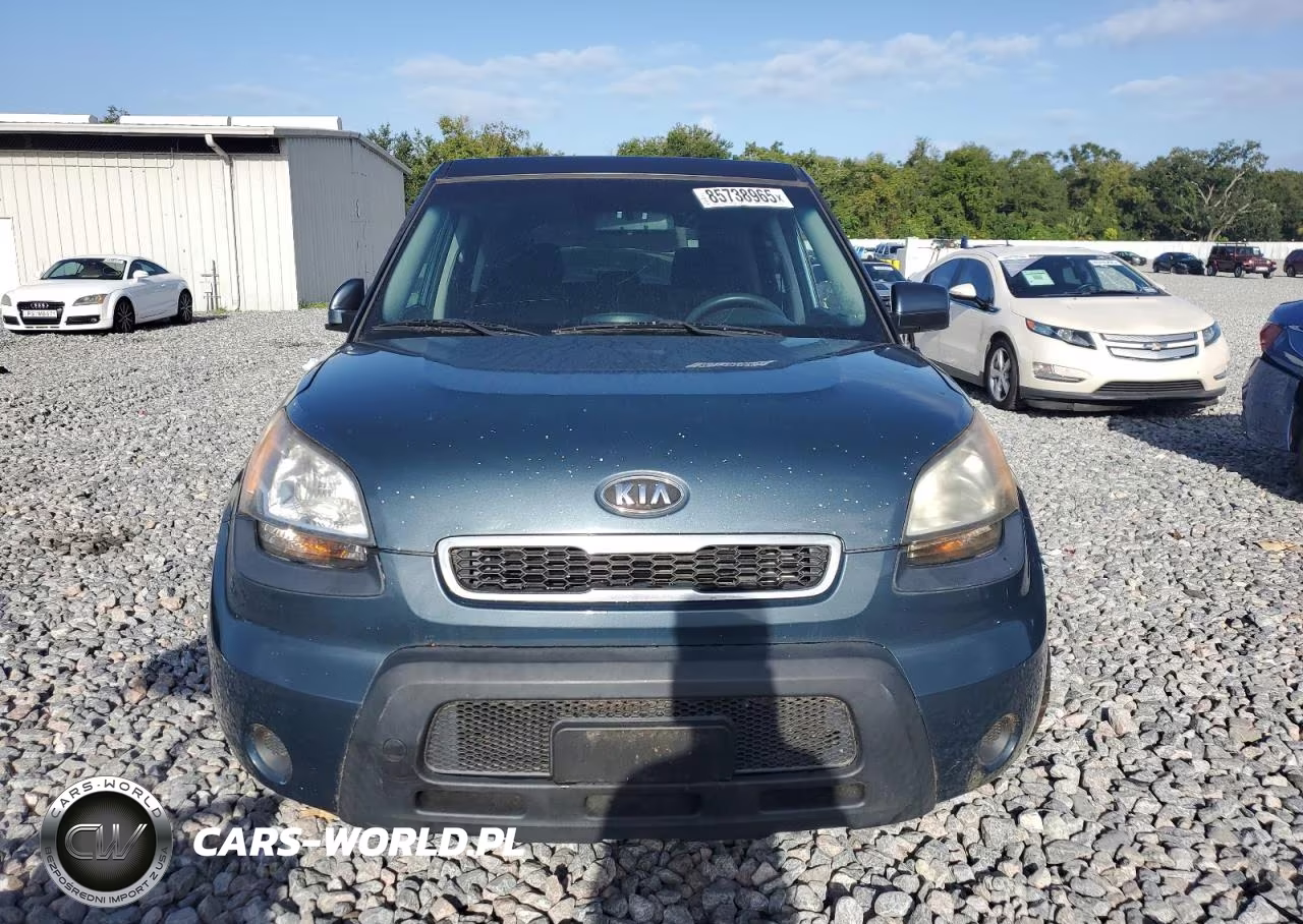 2011 Kia Soul + VIN:KNDJT2A24B7309360 - 5